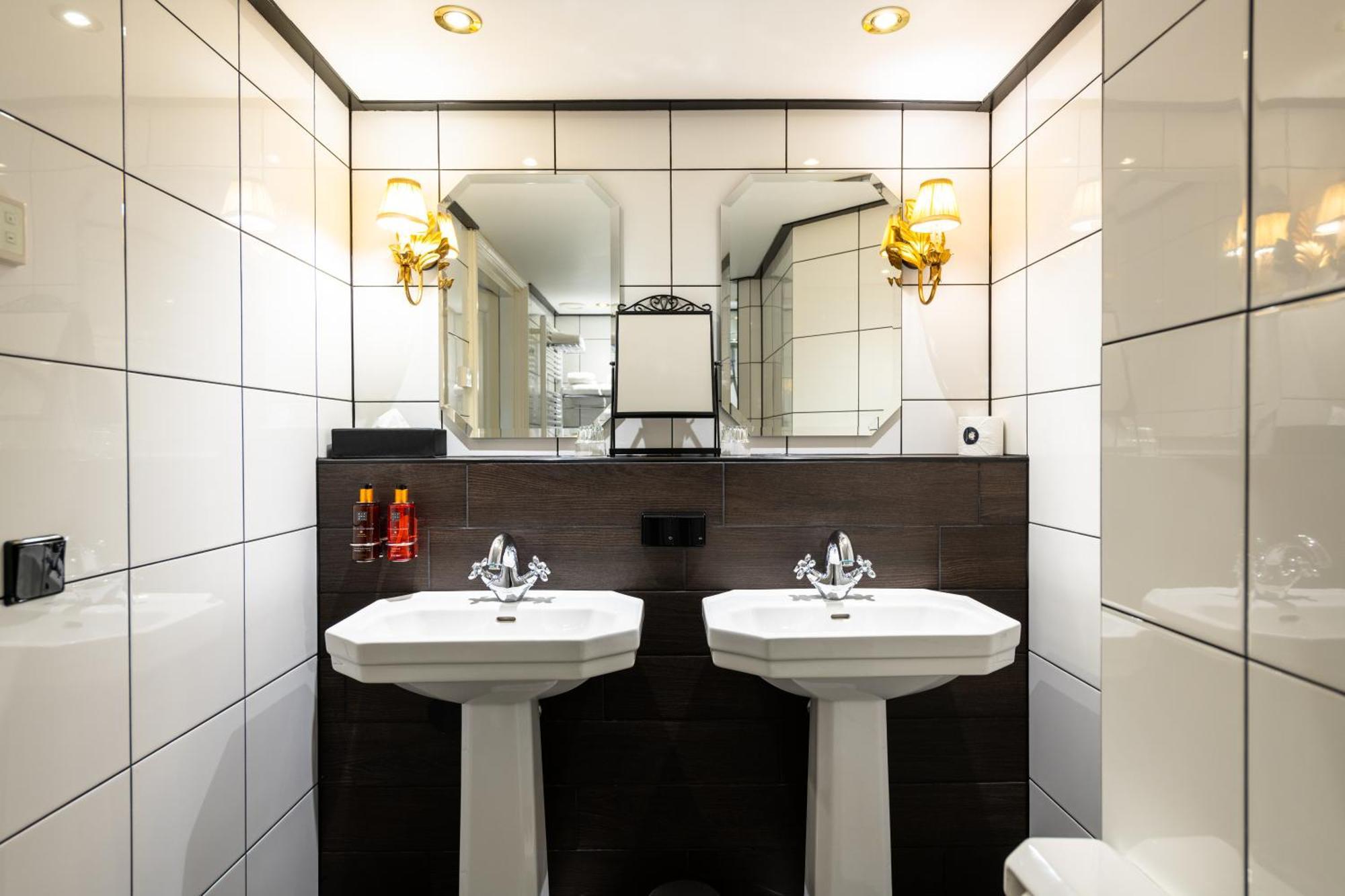 Grand Boutique Hotel-Restaurant Huis Vermeer Deventer Phòng bức ảnh