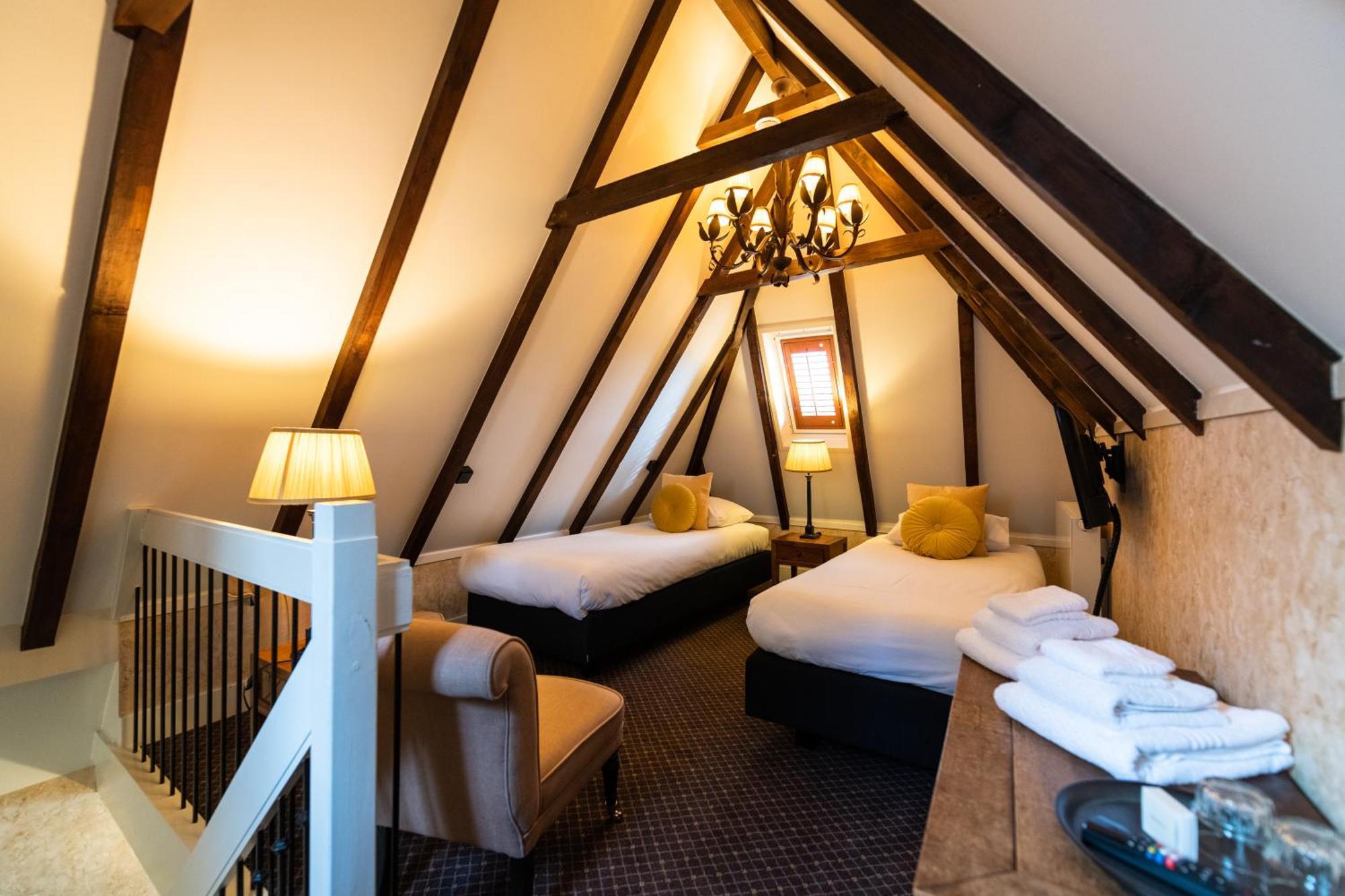 Grand Boutique Hotel-Restaurant Huis Vermeer Deventer Phòng bức ảnh