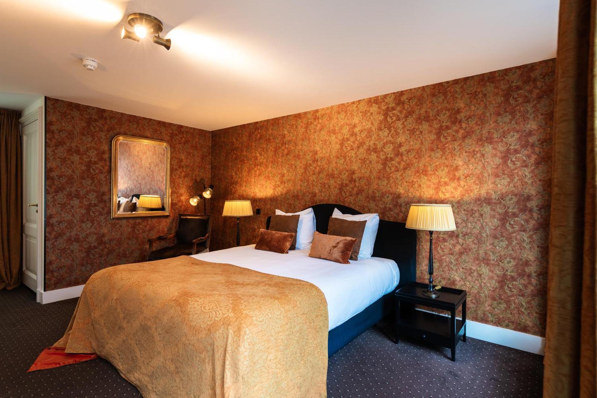 Grand Boutique Hotel-Restaurant Huis Vermeer Deventer Phòng bức ảnh
